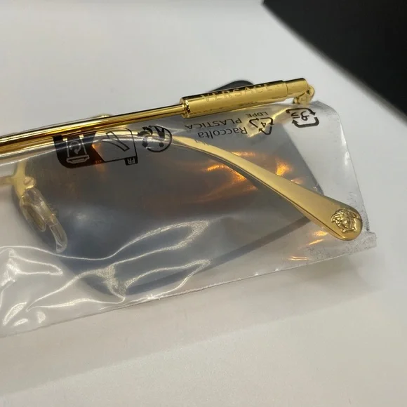 Versace Sunglasses VE2245 10028G 60mm Gold / Grey Gradient Lens Authentic & NWT - Picture 4 of 12